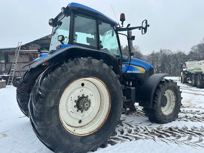 New Holland Traktor
